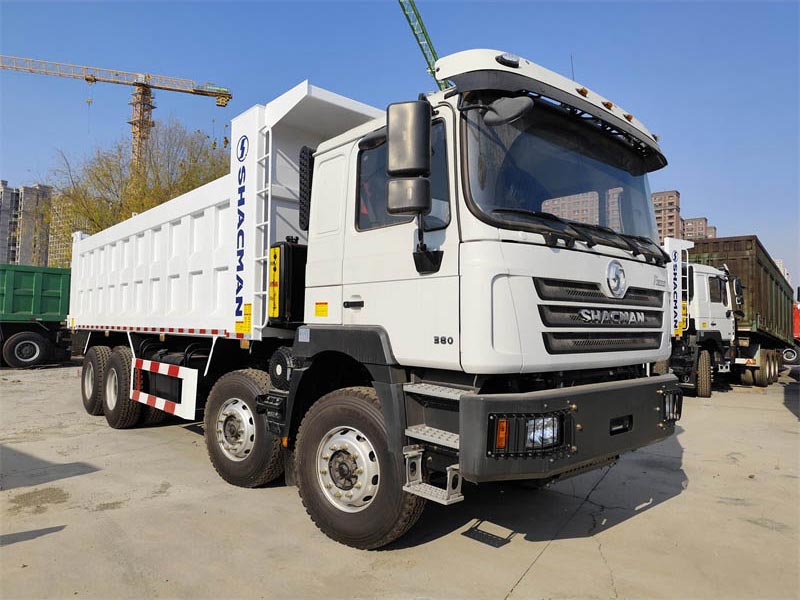SHACMAN F3000 8X4 380HP dump truck overall appearance