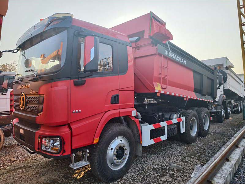 SHACMAN X3000 420HP 6X4 dump truck overall appearance