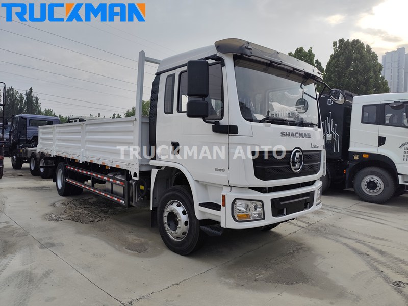 SHACMAN L3000 Cargo Truck