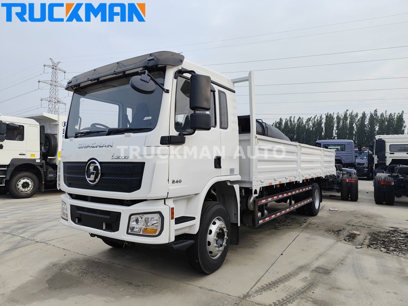 SHACMAN L3000 Cargo Truck