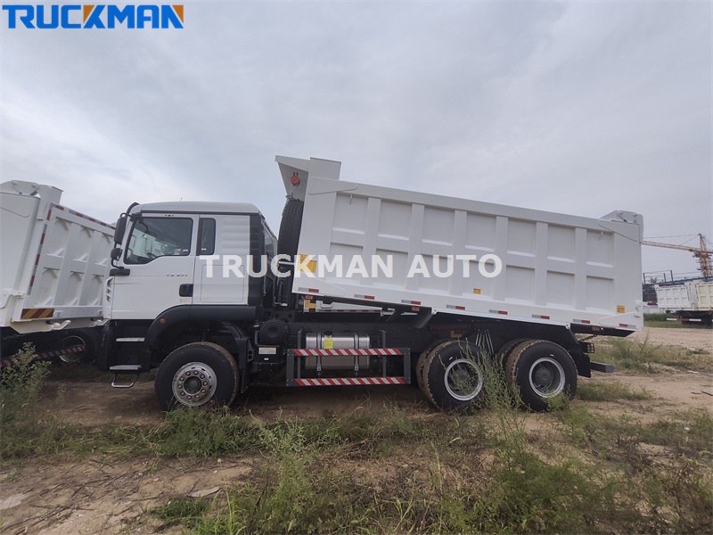 10 wheels tipping truck