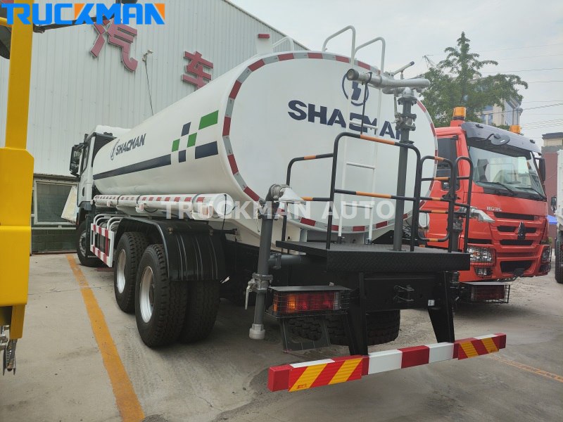 SHACMAN Sprinkler Truck