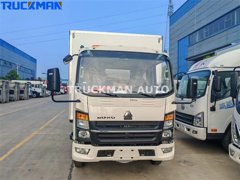 HOWO service truck