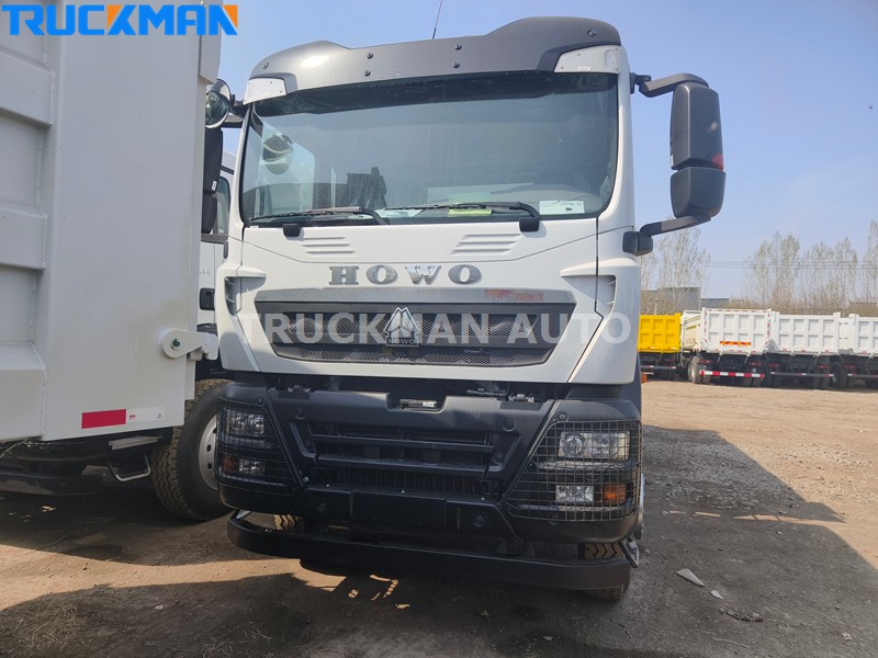 SINOTRUK HOWO TX Truck Cabin