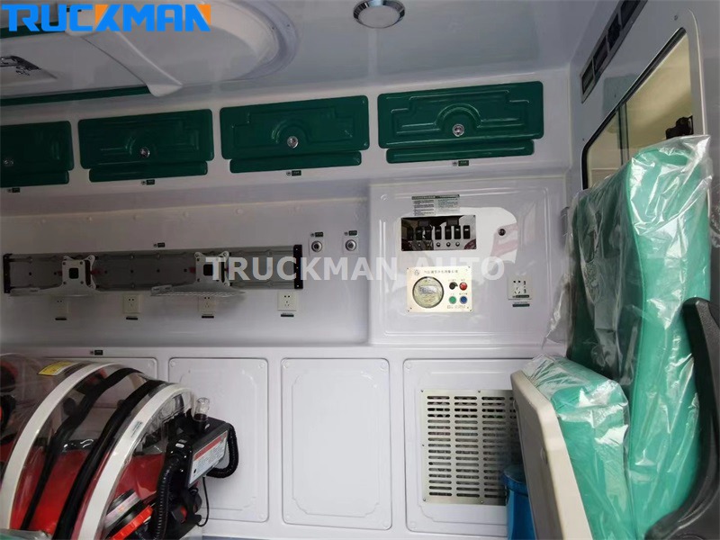 TOANO 4x2 Ambulance