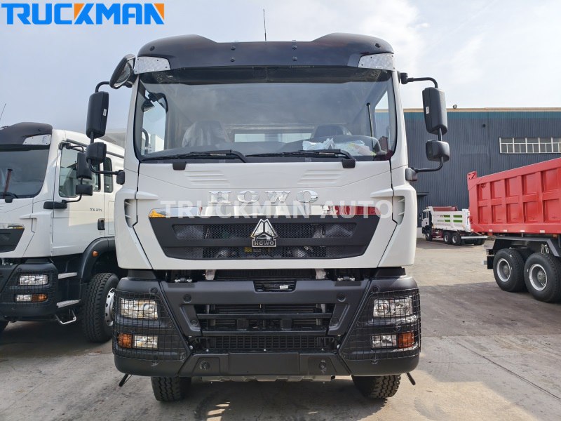 12 Wheels Tipper Truck