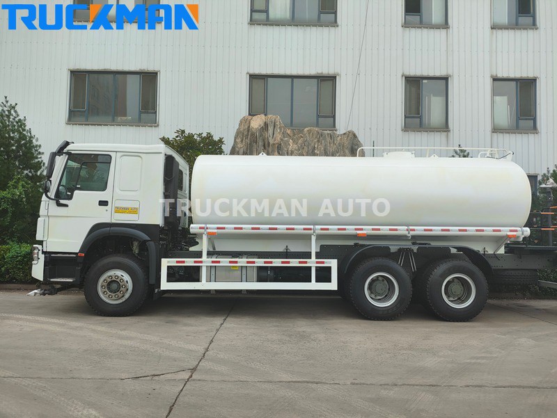 HOWO Water Tanler Truck