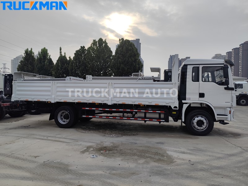 SHACMAN 6 Wheelers Cargo Truck