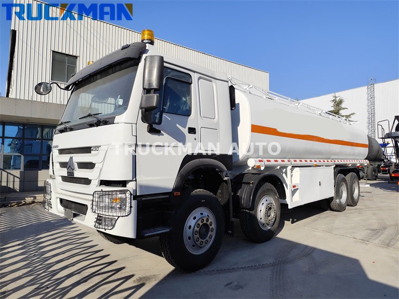 howo 8x4 fuel tank truck