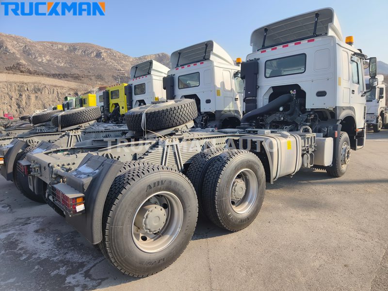 SINOTRUK HOWO 430HP Tractor Truck