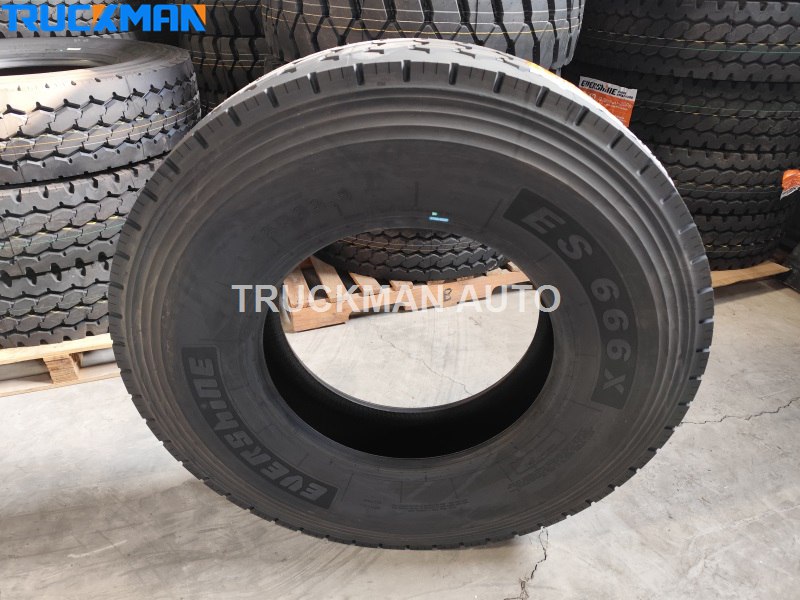 12R22.5 Tubeless Tyre