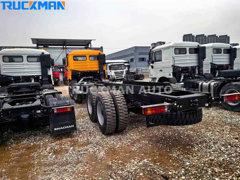 SHACMAN F3000 430 HP Cargo Truck