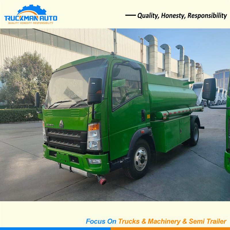 HOWO 6 Wheels Light Truck 5CBM Oil Tanker Truck Fuel Tanker Truck