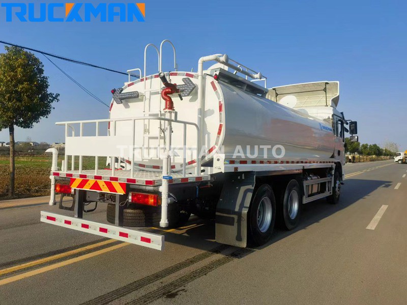SHACMAN Water Truck 