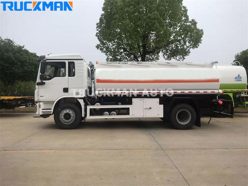 8000 Liters Oil Tanker Truck
