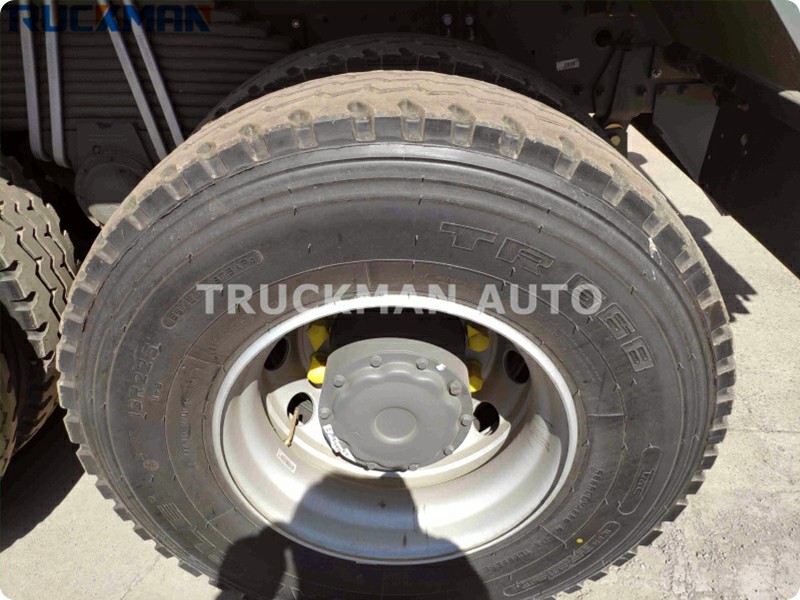 13R22.5 Tubeless Tires