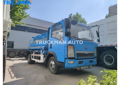 3000 Liters SINOTRUK HOWO Oil Tanker Truck To Liberia