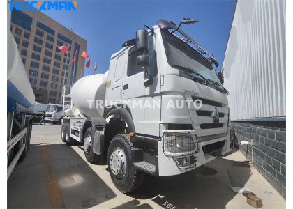 12 Cubic Meters SINOTRUCK 8x4 Cement Tanker Truck To Algeria