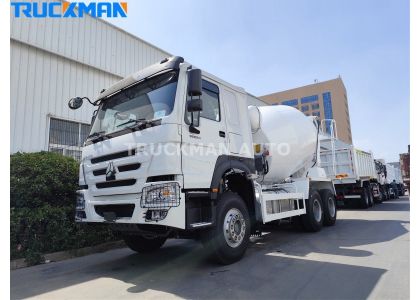 10 CBM SINOTRUK HOWO 6x4 380HP Cement Tanker Truck For Angola
