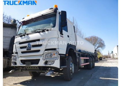 10 Wheel SINOTRUK HOWO 20000 Liter Water Tanker Truck For Mali