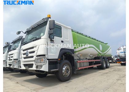 380HP SINOTRUK HOWO 20000 Liters Oil Tank Truck To Djibouti