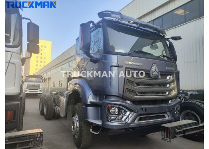 10 Wheels SINOTRUK HOWO NX 6X4 371HP Cargo Truck Chassis For Kenya