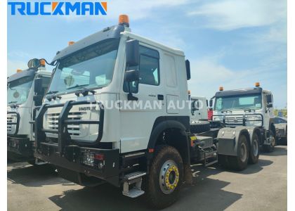 Heavy Duty SINOTRUK HOWO 10 Wheels 430HP Tractor Head To Ghana