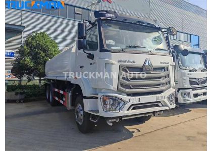 SINOTRUCK HOWO NX 371HP 10 Wheels 20000 Liters Sprinkler Truck To Guyana