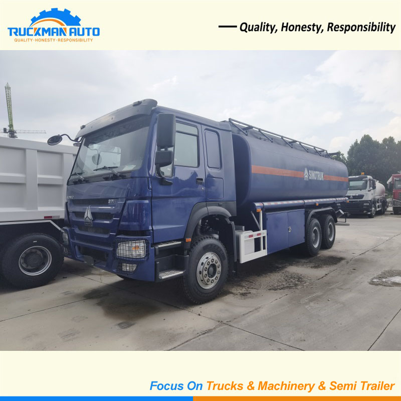 SINOTRUCK HOWO 6X4 25000L 371HP Fuel Tank Truck For Liberia